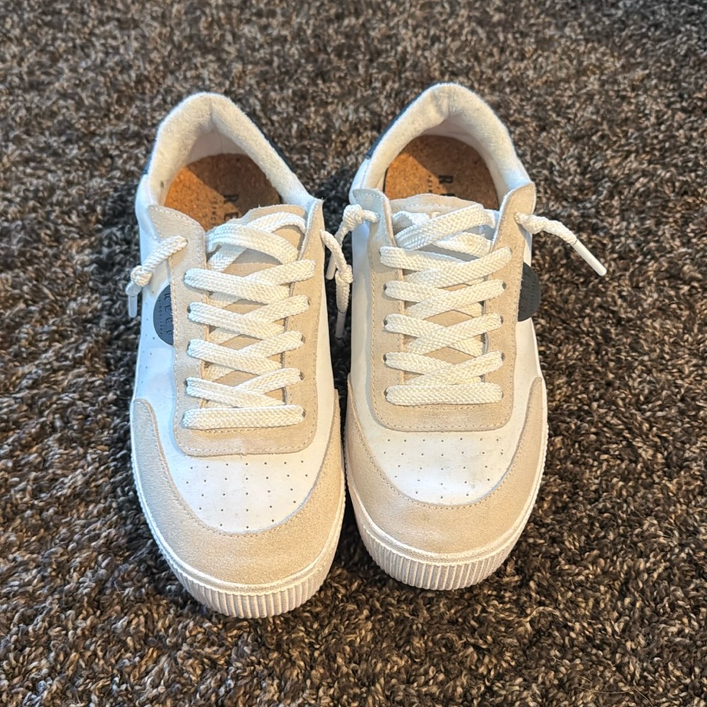 Reef Shoes size 10
